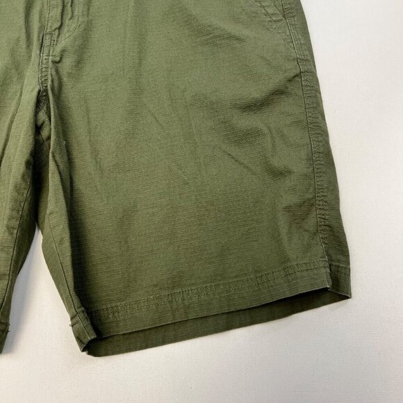 WP Waterproof Men’s Ribbed Green Flat Front Shorts Size 40 Waist - Picture 5 of 9